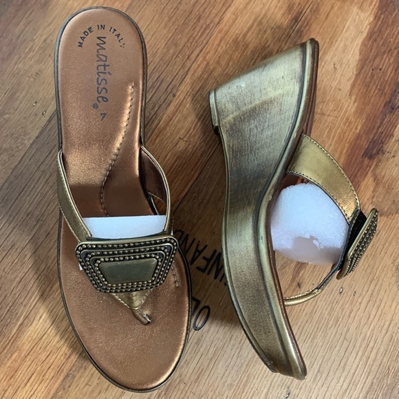 Matisse | Gold Shoes Sandals Leather Studded Slip-On Wedge Heels Made in Italy 7 - Picture 3 of 17